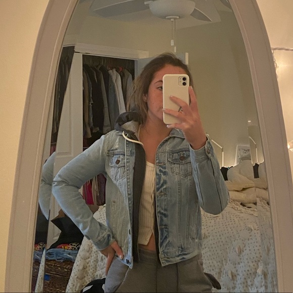 Abercrombie Jean jacket size small - Picture 3 of 3